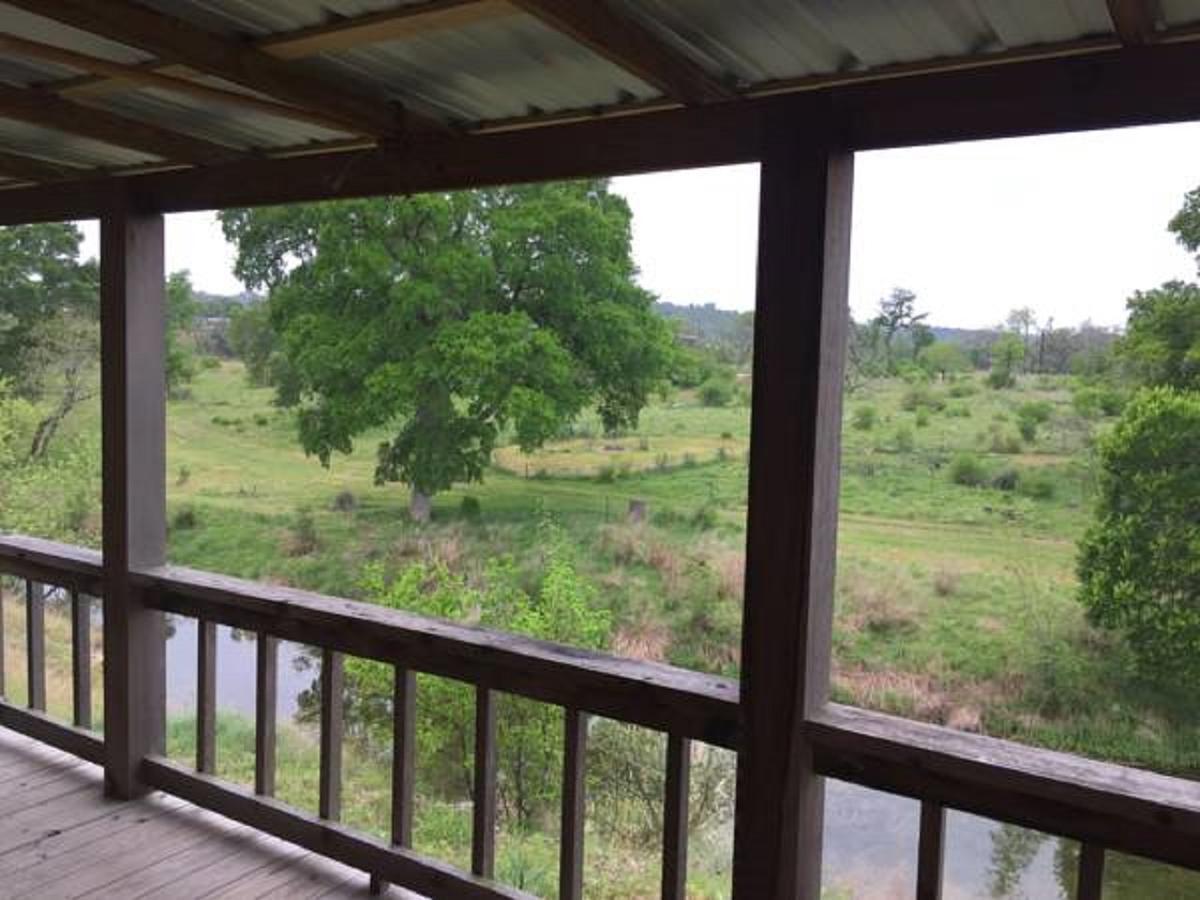 City On A Hill At Spring Creek Fredericksburg Bagian luar foto